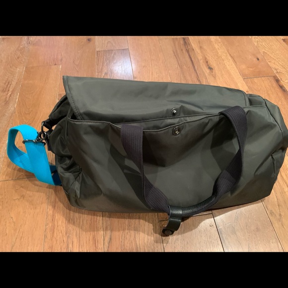Timbuk2 medium weekend bag - Picture 3 of 4
